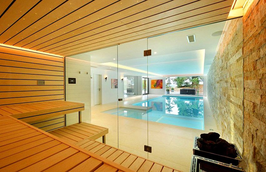 Bathhouse avec piscine: un projet de sauna extraordinaire pour la détente