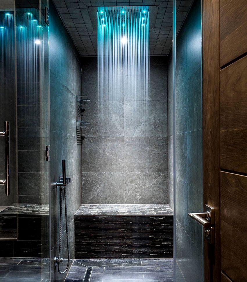 Douche dans une niche: la meilleure option pour une petite salle de bain