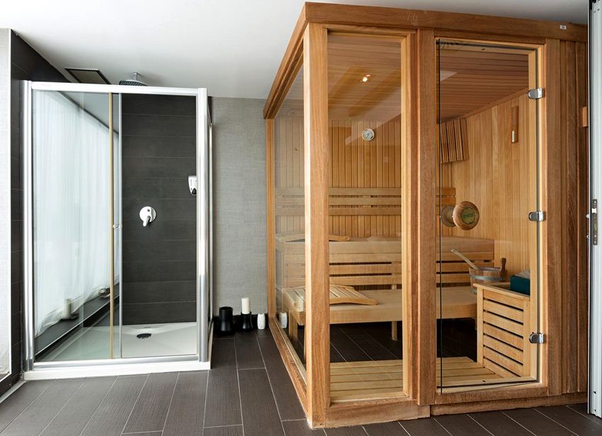 Porte pour bains et saunas: choisissez des modèles magnifiques et résistants à l'humidité