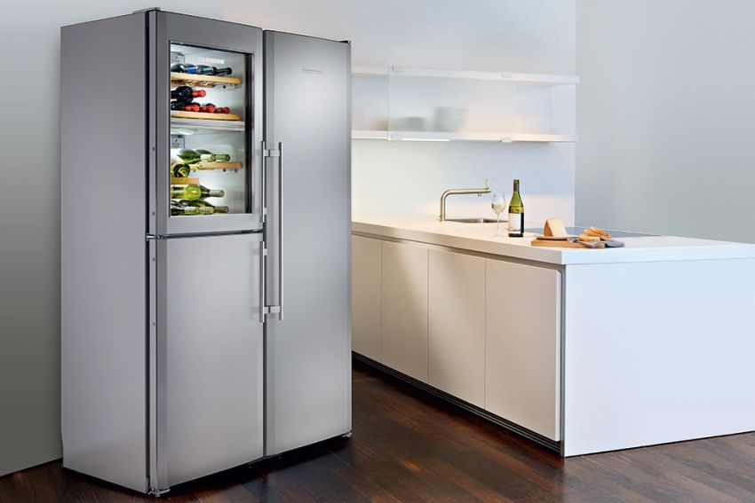 Réfrigérateur avec porte transparente: une unité élégante dans la cuisine moderne
