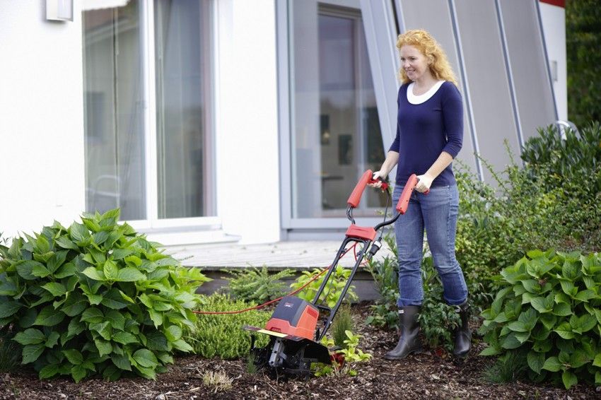 Cultivateur électrique pour le jardinage: une technique de jardinier indispensable