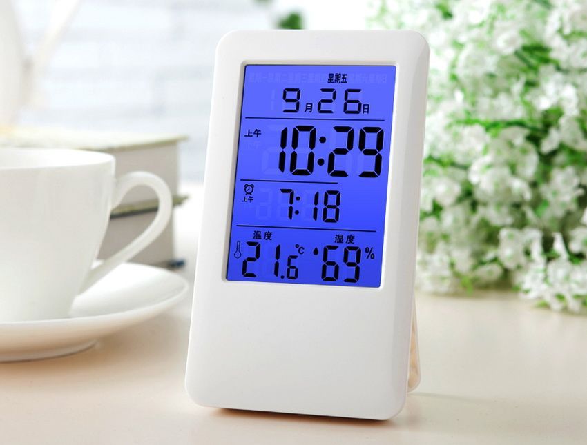 Thermomètre électronique avec capteur à distance: caractéristiques et avantages