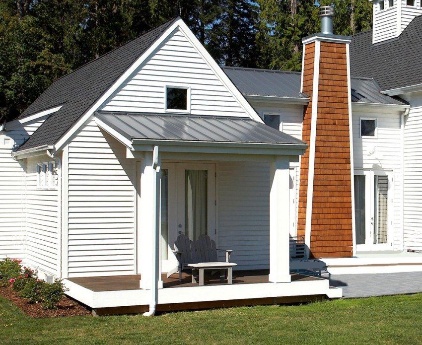 Porche avec une visière dans une maison privée, photo des options possibles
