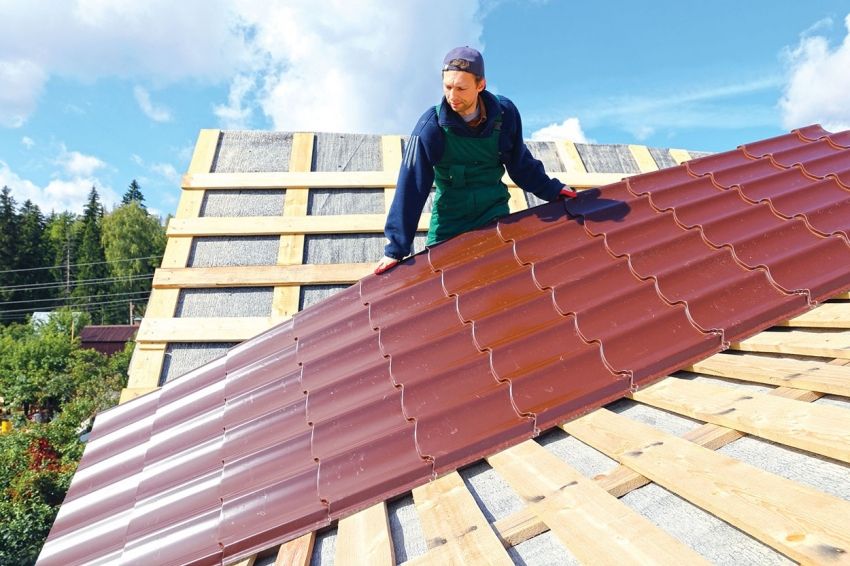 Installation de métal: instructions pas à pas pour l'auto-finition du toit