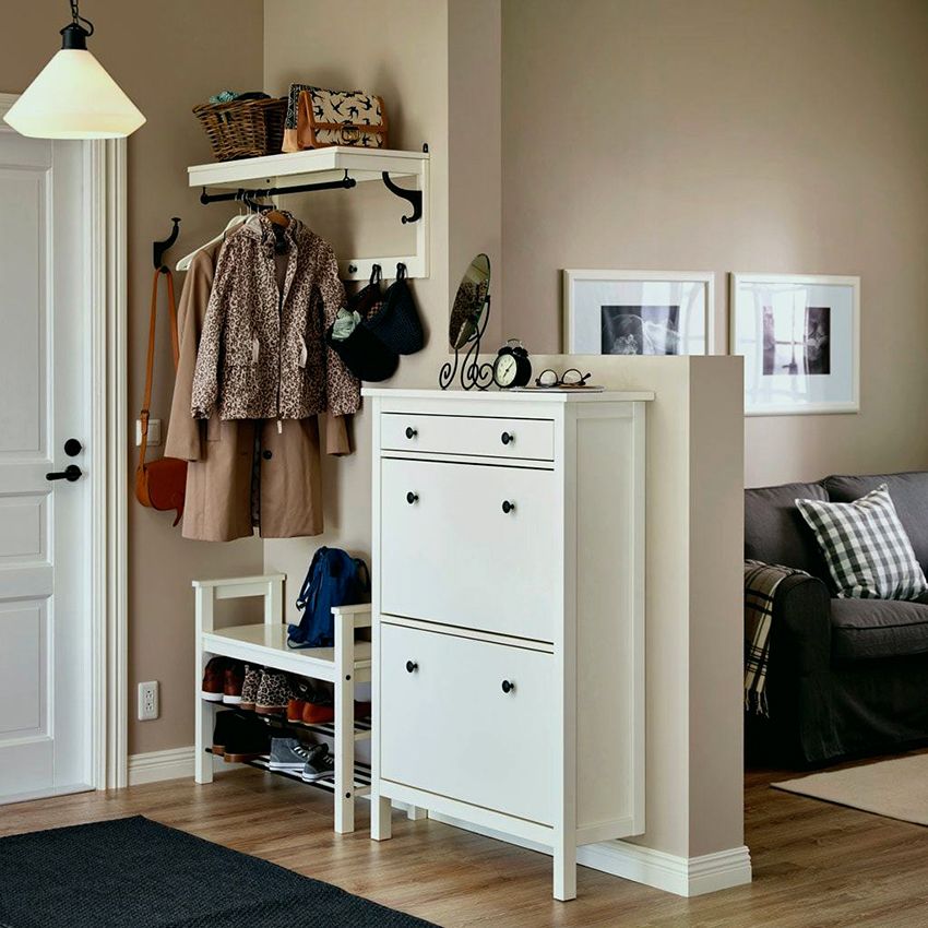 Obuvnitsa dans le couloir: meubles de maison confortables et beaux