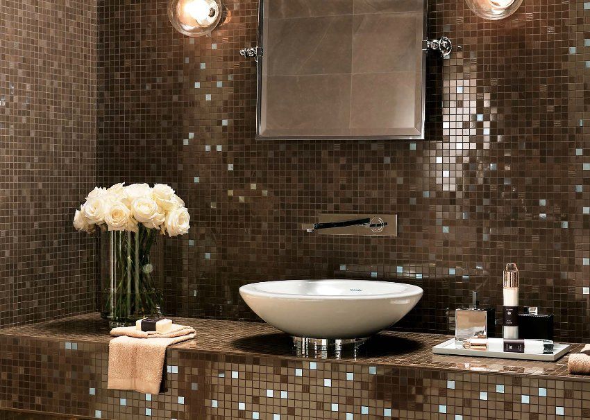 Mosaïque pour la salle de bain: variétés, choix de design et style