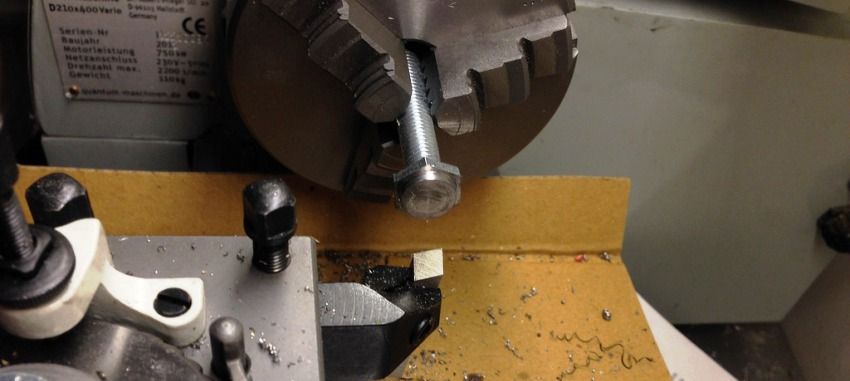 Outils de coupe pour tours à métaux: caractéristiques détaillées des outils