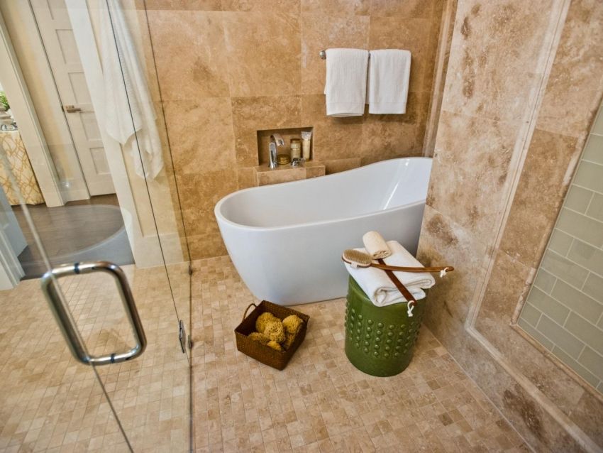 Bains pour la salle de bain: types, caractéristiques et photos