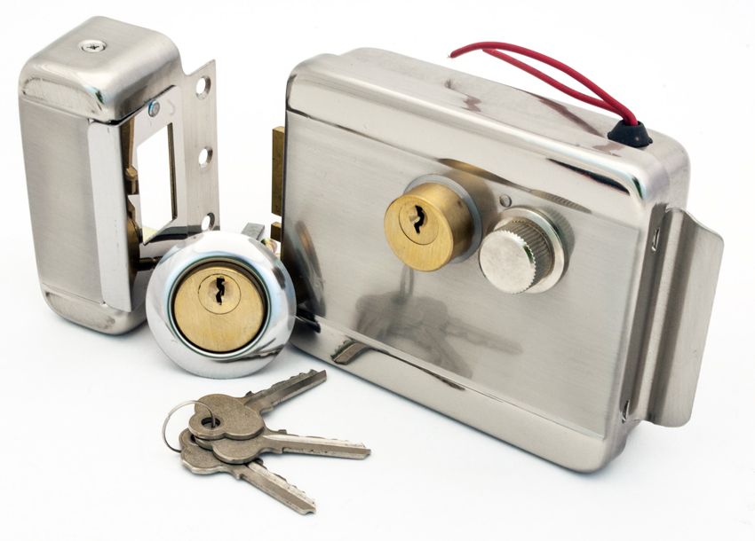 Serrure pour porte en métal: le choix d'un dispositif fiable pour protéger la maison